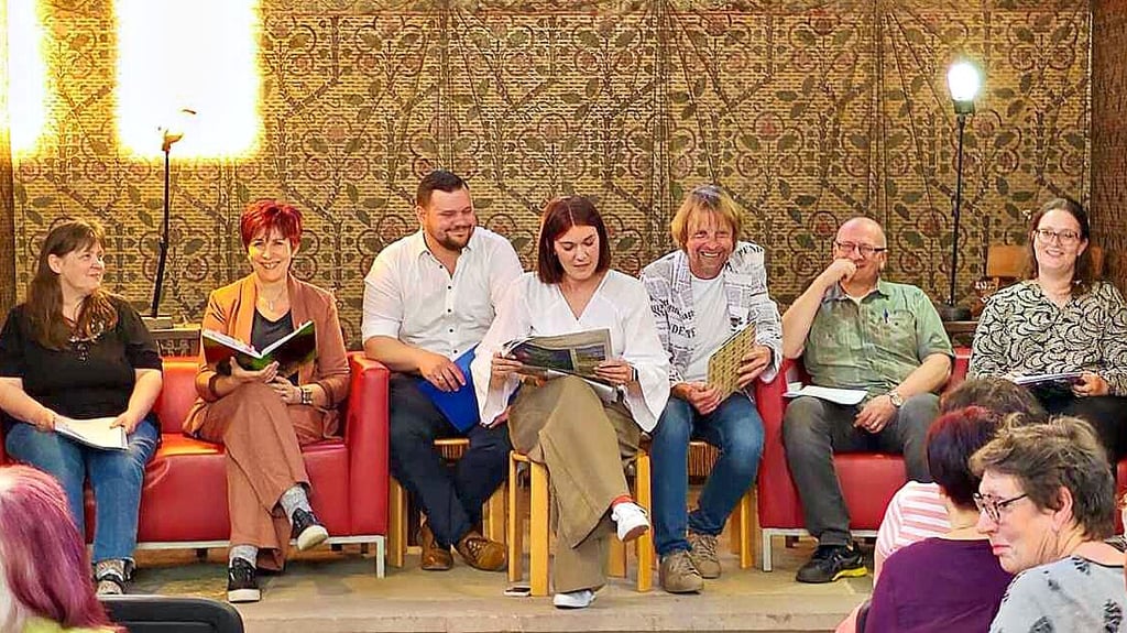 Auch im letzten Jahr haben die MZ-Redakteure aus Aschersleben in der Bibliothek vorgelesen.