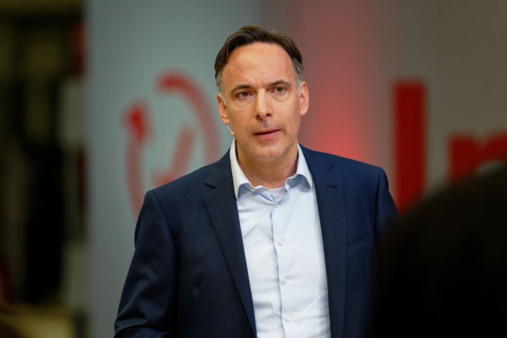 Vertriebsvorstand Marc Spieker wünscht sich eine Verpflichtung aller Netzbetreiber zu einer Smart-Meter-Umrüstung in Deutschland. (Archivbild)