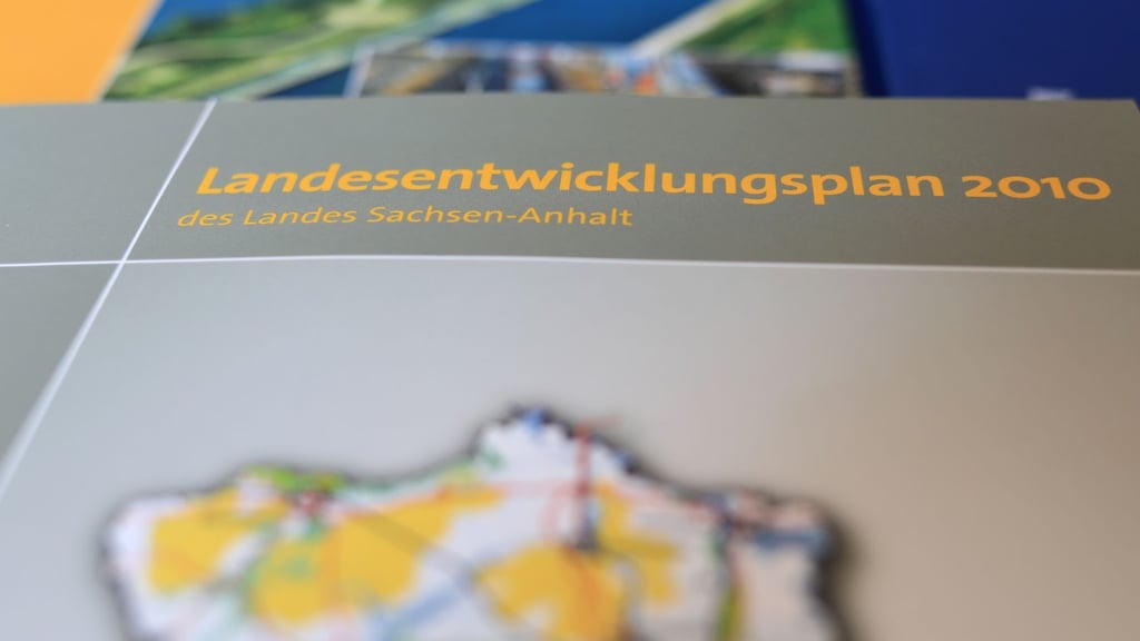 Die Neufassung des Landesentwicklungsplans soll regeln, wofür Flächen im Land künftig vorgesehen sind – etwa für Energieversorgung, Verkehr oder Wirtschaft. (Archivbild)