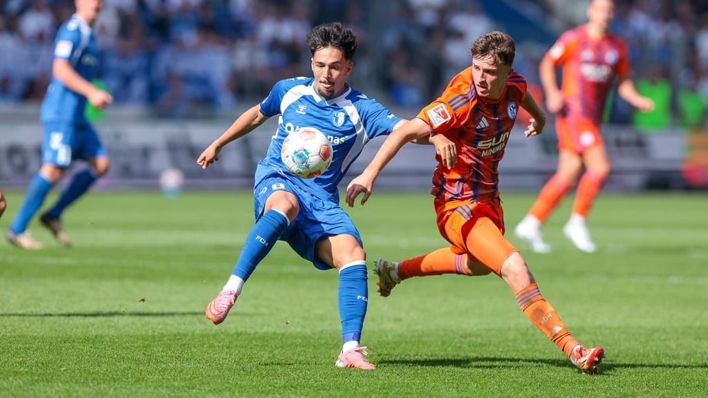 Magdeburgs Laurin Ulrich (l.) ist heiß auf das Topspiel bei Herbstmeister FC Schalke 04 am Samstagabend.