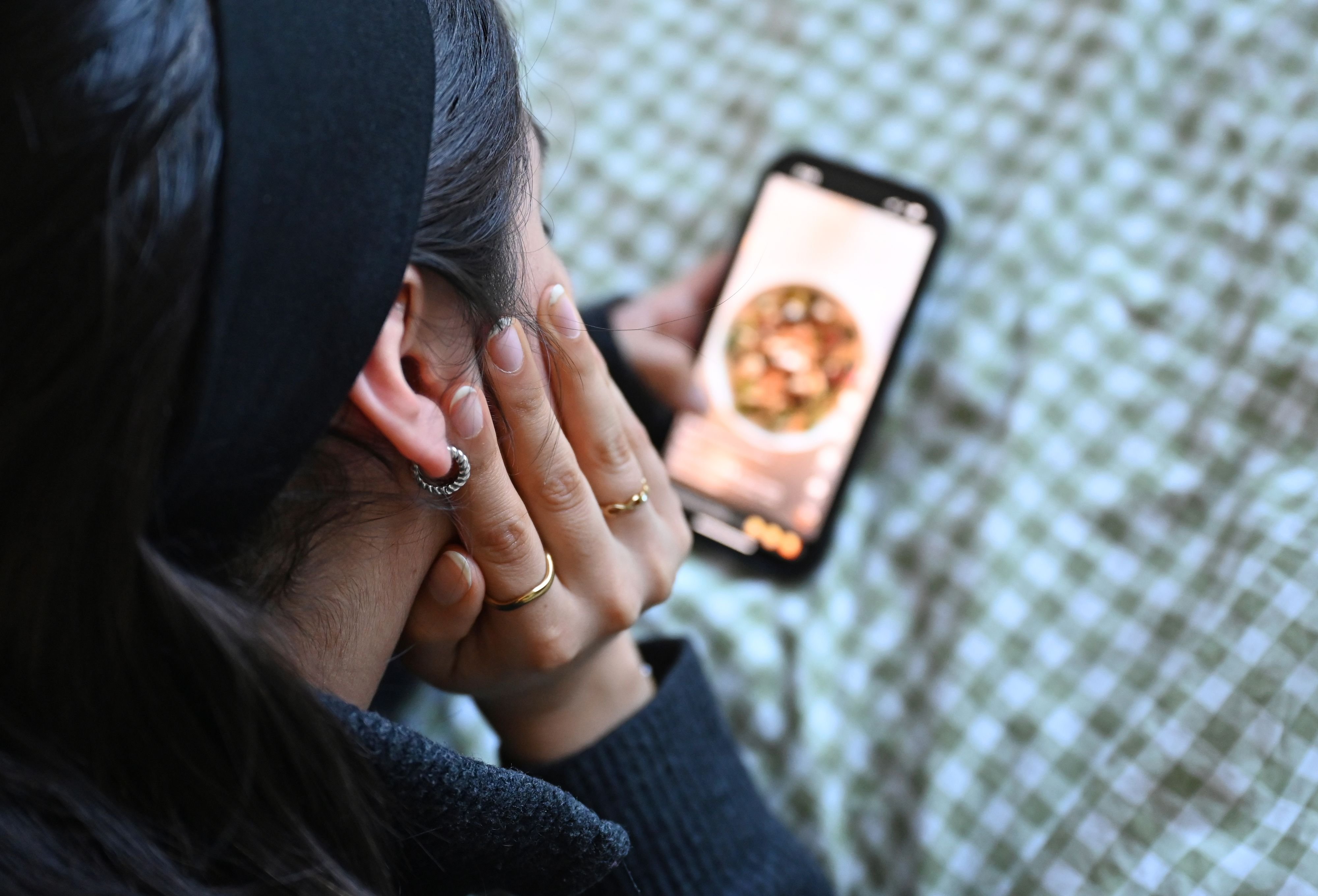 EU-Kommision sieht Suchtpotenzial bei TikTok: Kein Rückzug aus sozialen Medien in der Region Genthin