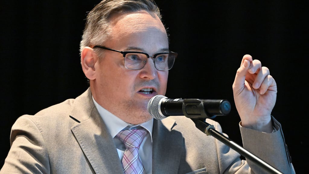 AfD-Landeschef Martin Reichardt: Will das Gesetz „nach der Regierungsübernahme“ nachschärfen.