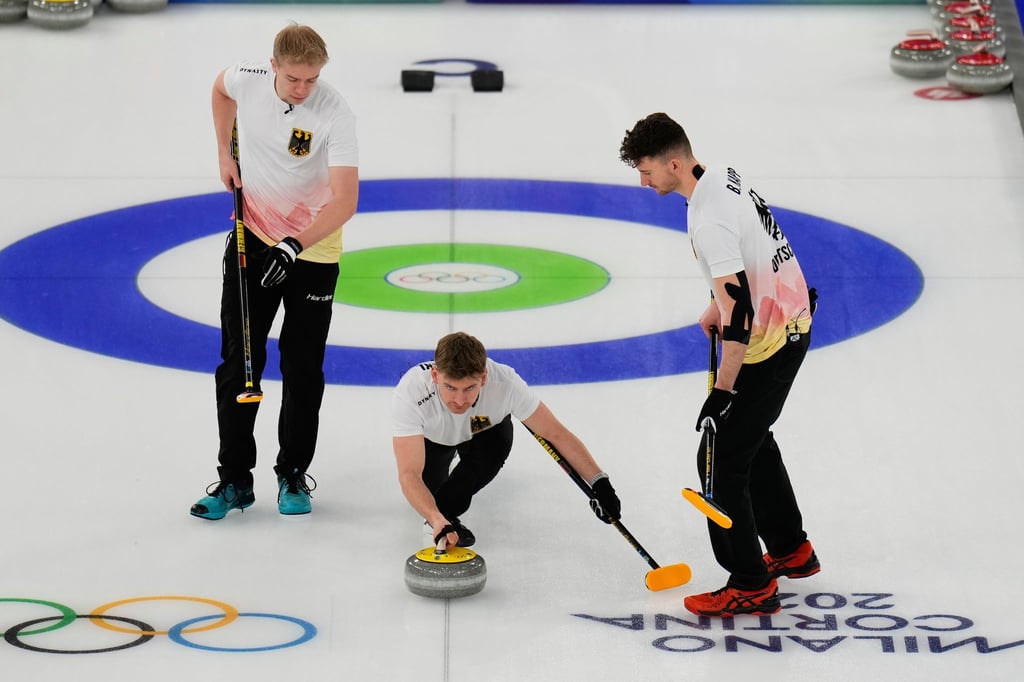Die deutschen Curler feierten einen immens wichtigen Sieg gegen Schweden.