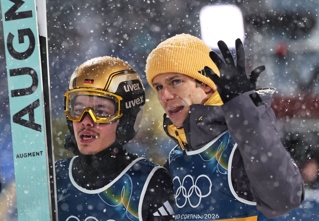 Ihren Olympia-Abschied aus Italien haben sich Philipp Raimund (l) und Andreas Wellinger anders vorgestellt.