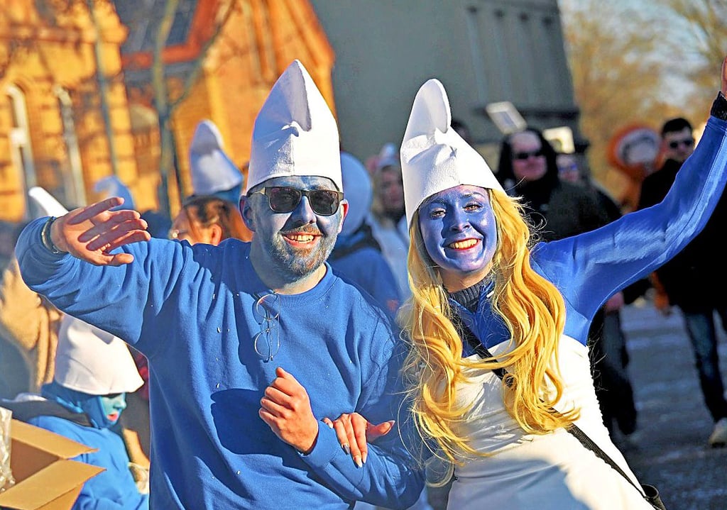 Besuch aus Schlumpfhausen. 