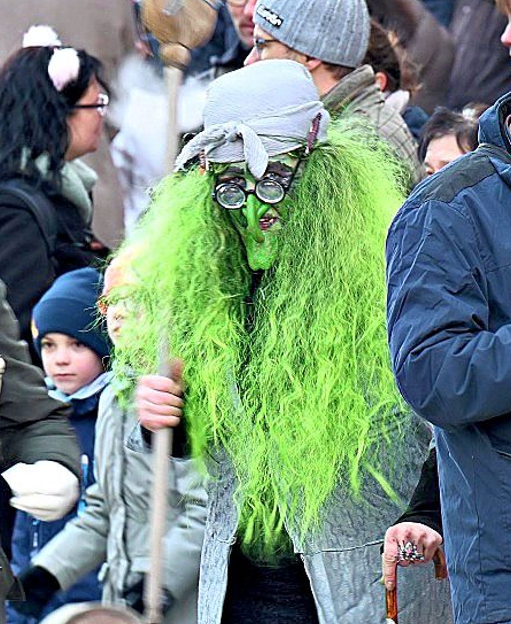 Vorsicht vor der Dame in Grün.