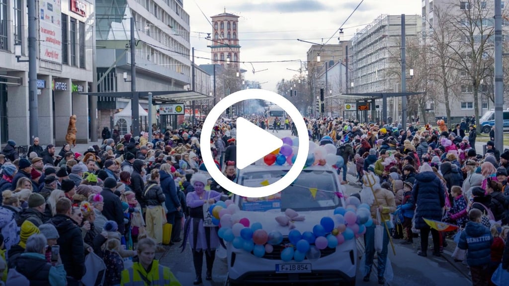 Karnevalsumzug durch die Innenstadt von Dessau 2026 