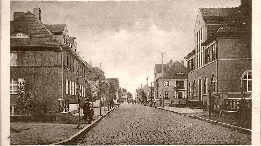 Die Genthiner Bahnhofstraße im Jahr 1927.