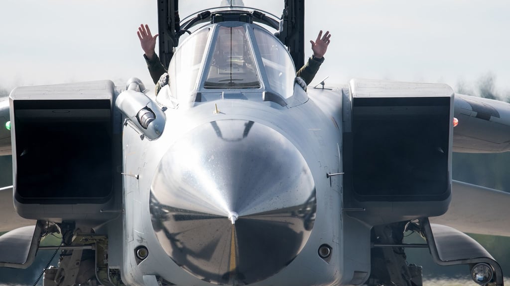 Tornado-Kampfjets sind in der Eifel stationiert, um im Ernstfall US-Atombomben einzusetzen. (Archivbild)