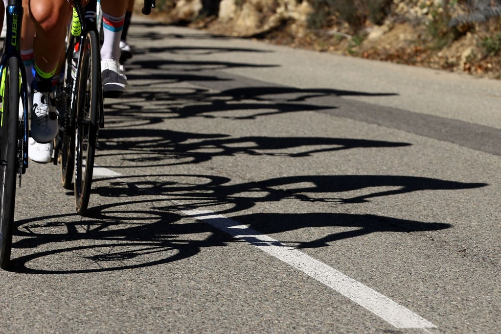 Radprofis in Aktion. (Symbolbild)