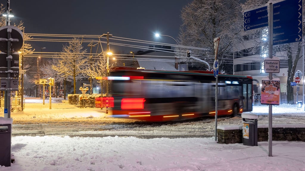 In der Nacht auf Rosenmontag kam in Hessen der Schnee zurück.