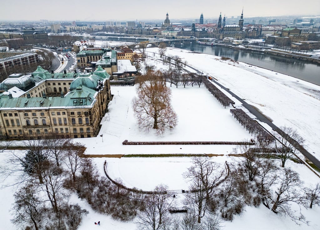 In ganz Sachsen fällt am Montag Schnee. (Symbolbild)