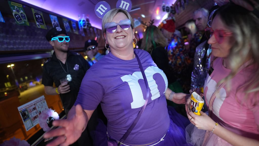 Für Svenja und ihre Freunde heißt es bereits um 6 Uhr: ab auf die Tanzfläche!