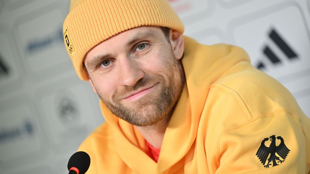 Eishockey-Star Leon Draisaitl schwört auf Senf gegen Muskelkrämpfe.