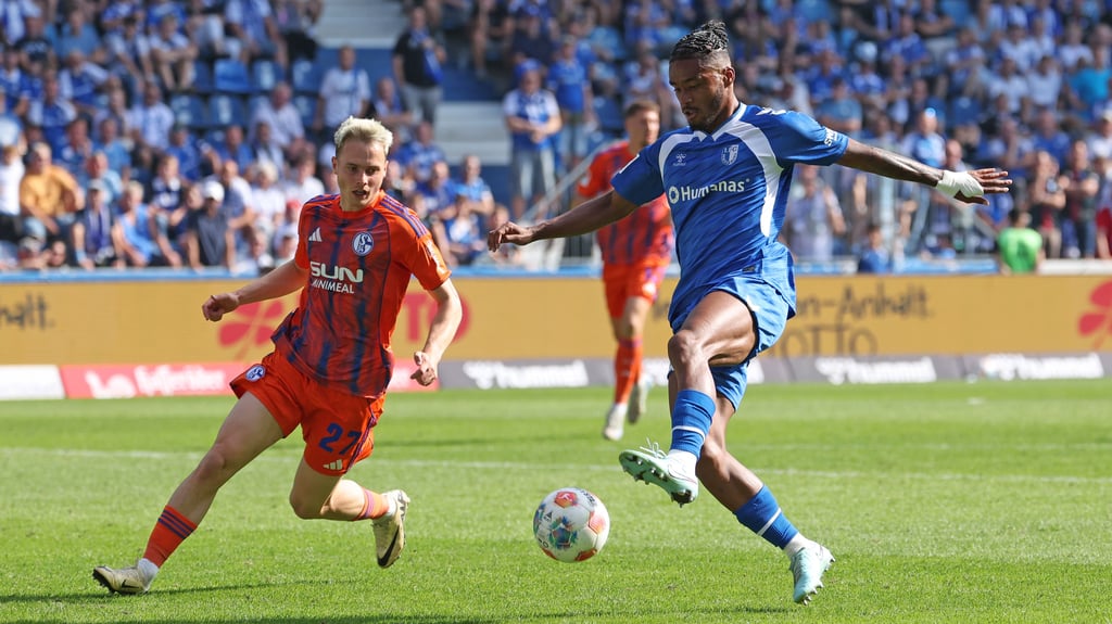 Ado Onaiwu (r.) lief für den 1. FC Magdeburg nur viermal in der 2. Bundesliga auf.