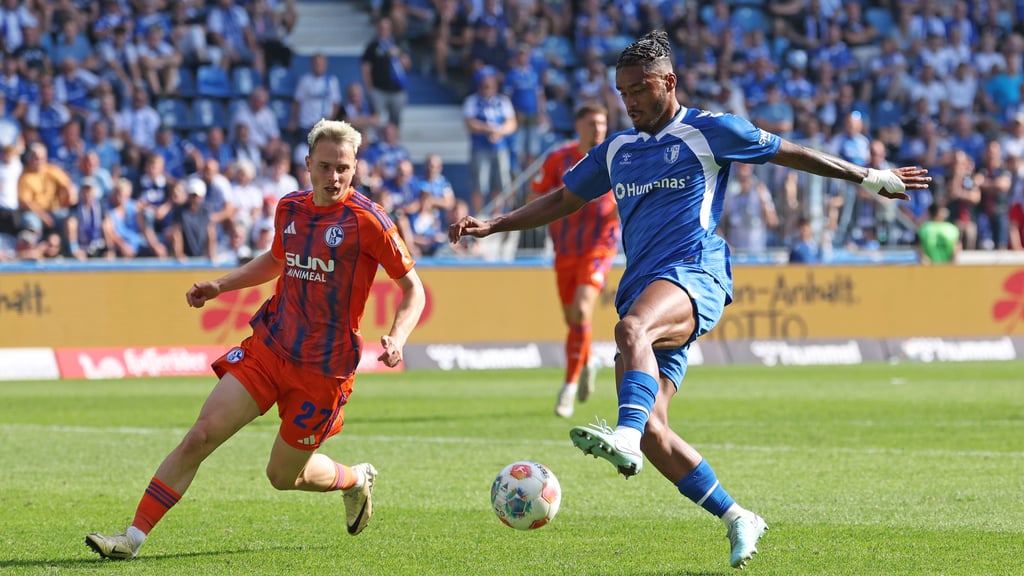Ado Onaiwu (r.) lief für den 1. FC Magdeburg nur viermal in der 2. Bundesliga auf.
