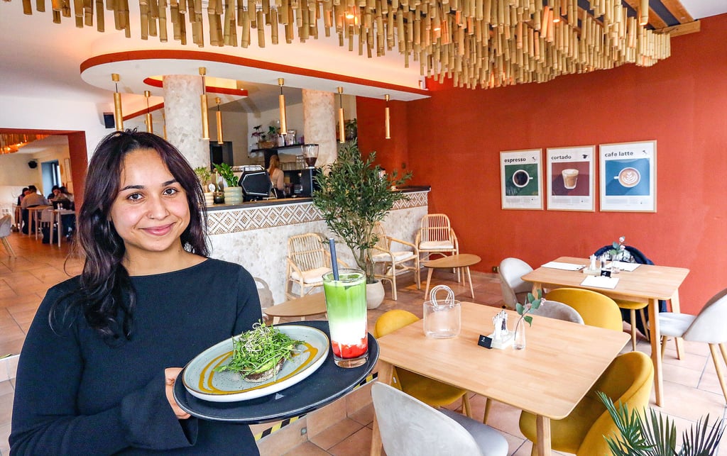 Angie Fischer hat an der Halleschen Straße in Bernburg ein Café für die ganze Familie eröffnet. 