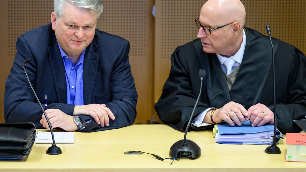 Wilko Möller soll bewusst verbotene Symbole auf einem seiner Wahlplakate verwendet haben. (Archivbild)