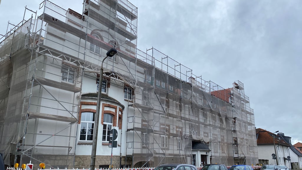 Gerüste künden seit Monaten von den Bauarbeiten am und im Haus Hephata in Halberstadt.