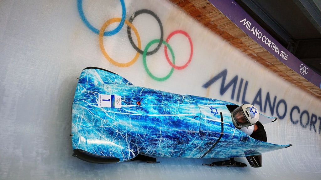 Bob-Pilot Adam Edelmann reagiert gelassen auf einen TV-Kommentar aus der Schweiz.