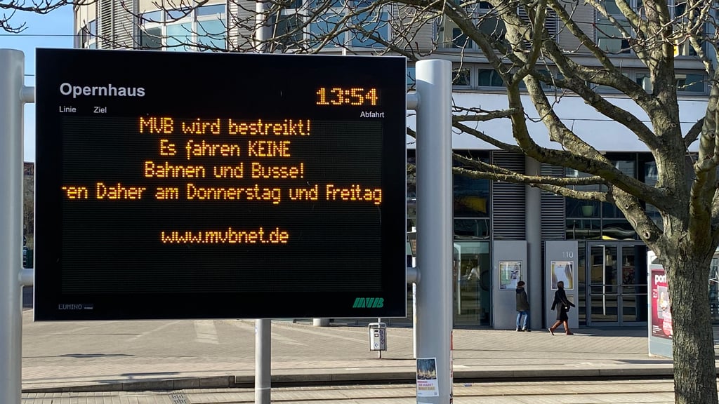 Die Gewerkschaft droht mit einem MVB-Streik in Magdeburg.
