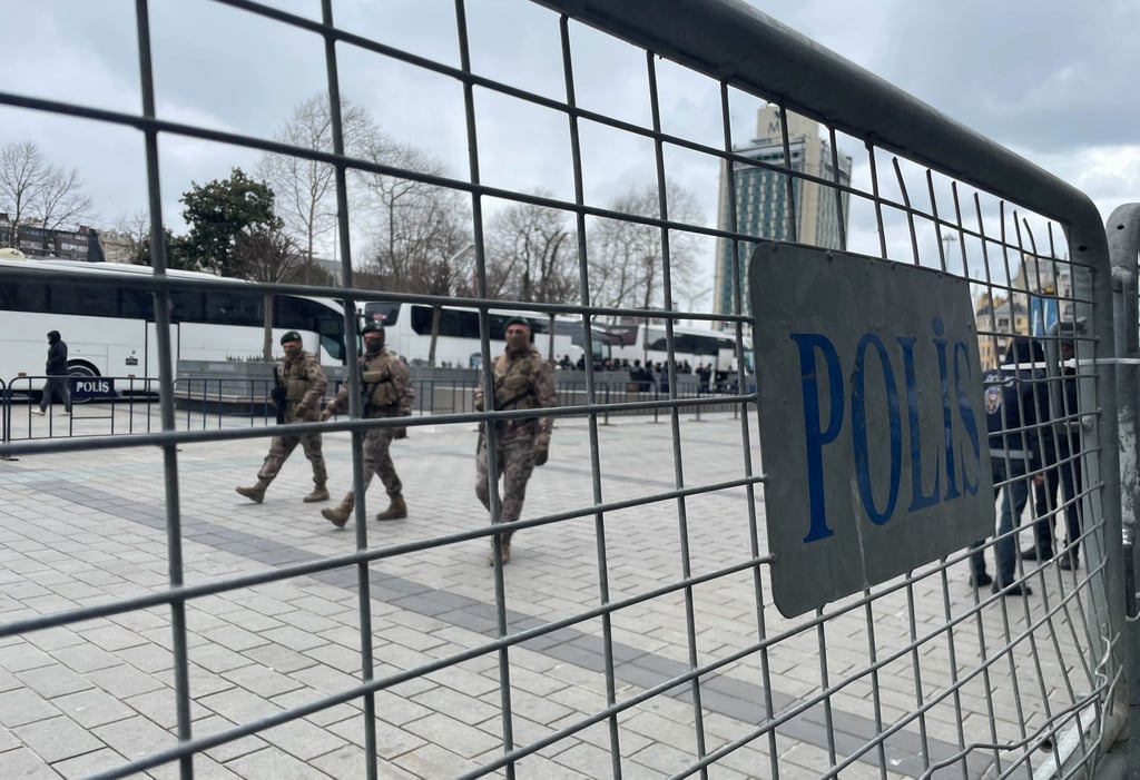 Türkische Behörden führten in den letzten Wochen zahlreiche Razzien gegen Prominente durch - das Vorgehen steht in der Kritik. (Symbolbild)