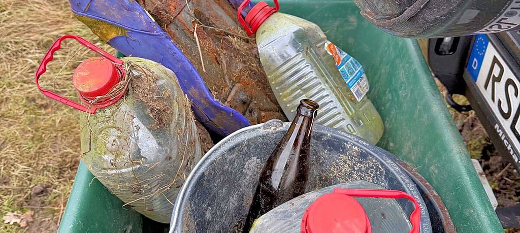 Dessau-Roßlaus Kreisjägermeister Michael Mitsching hat wie zunehmende Vermüllung der Natur beklagt. 