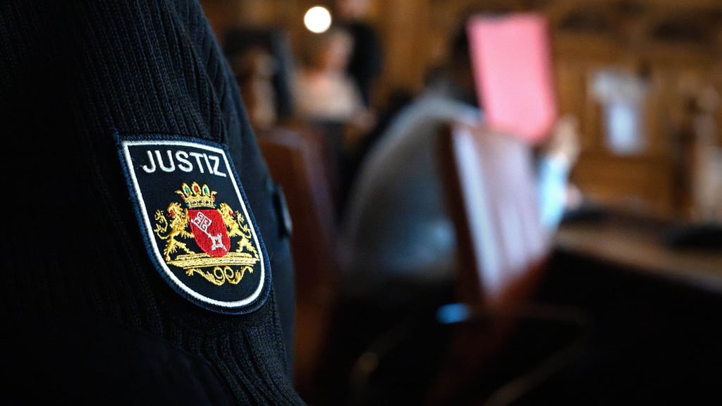 Kurz nach dem Start des ersten Verhandlungstages wurde die Öffentlichkeit aus dem Gerichtssaal verbannt. (Archivbild)