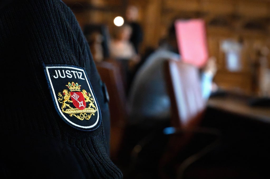 Kurz nach dem Start des ersten Verhandlungstages wurde die Öffentlichkeit aus dem Gerichtssaal verbannt. (Archivbild)