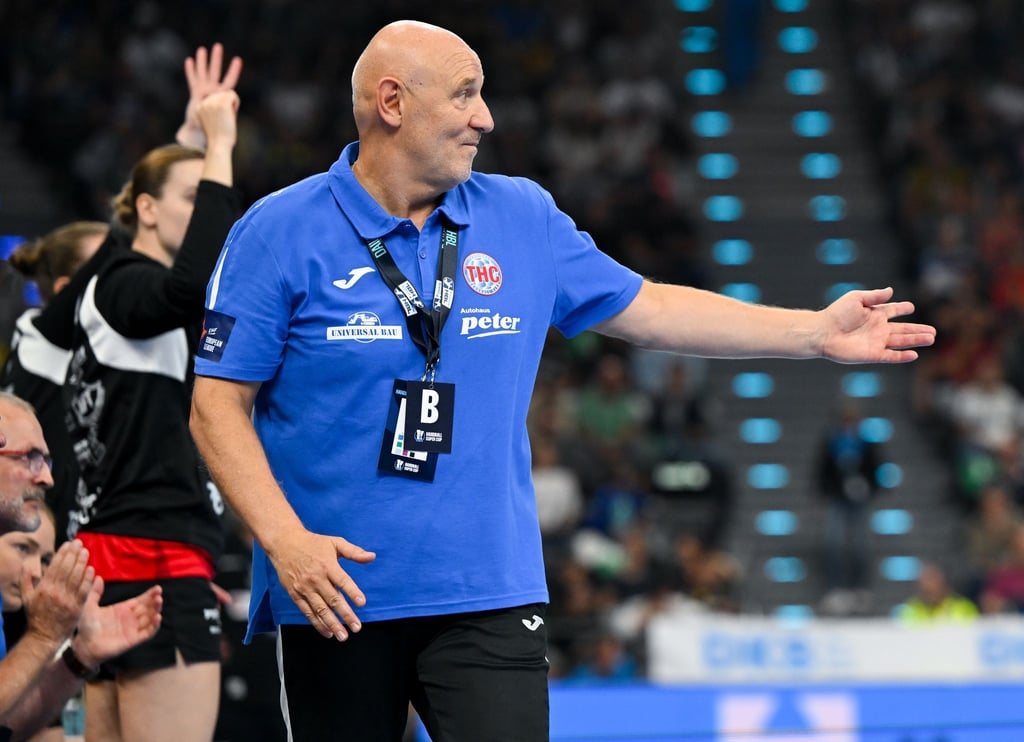 Trainer Herbert Müller sah eine klare Niederlage der Handballerinnen des Thüringer HC im Bundesligaspiel gegen Borussia Dortmund.