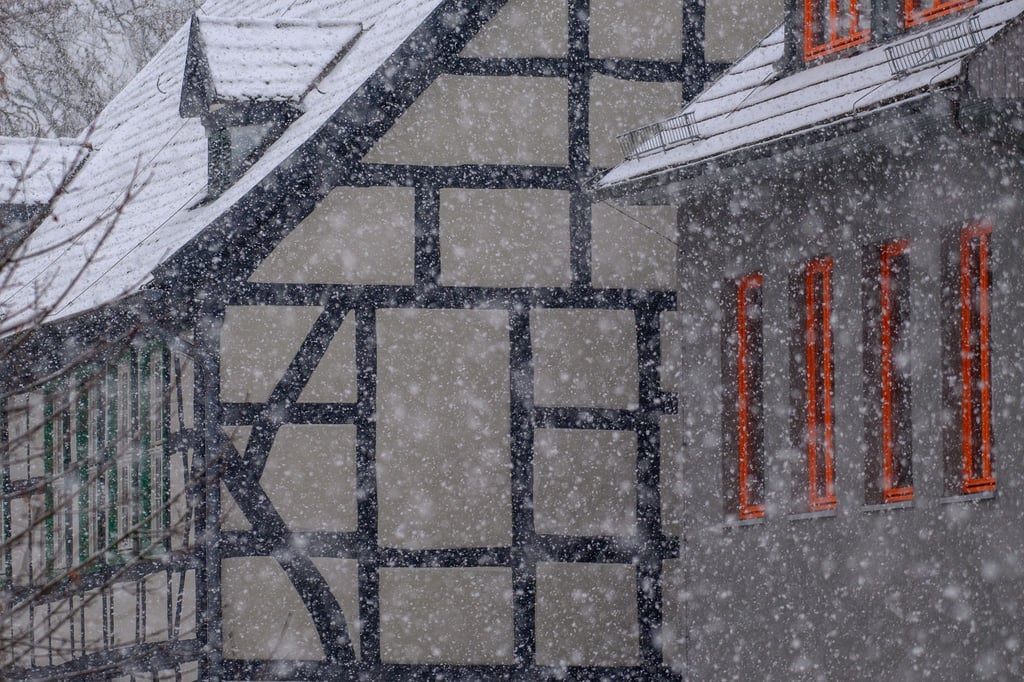 In Sachsen sind bis zu zehn Zentimeter Neuschnee möglich. (Archivbild)