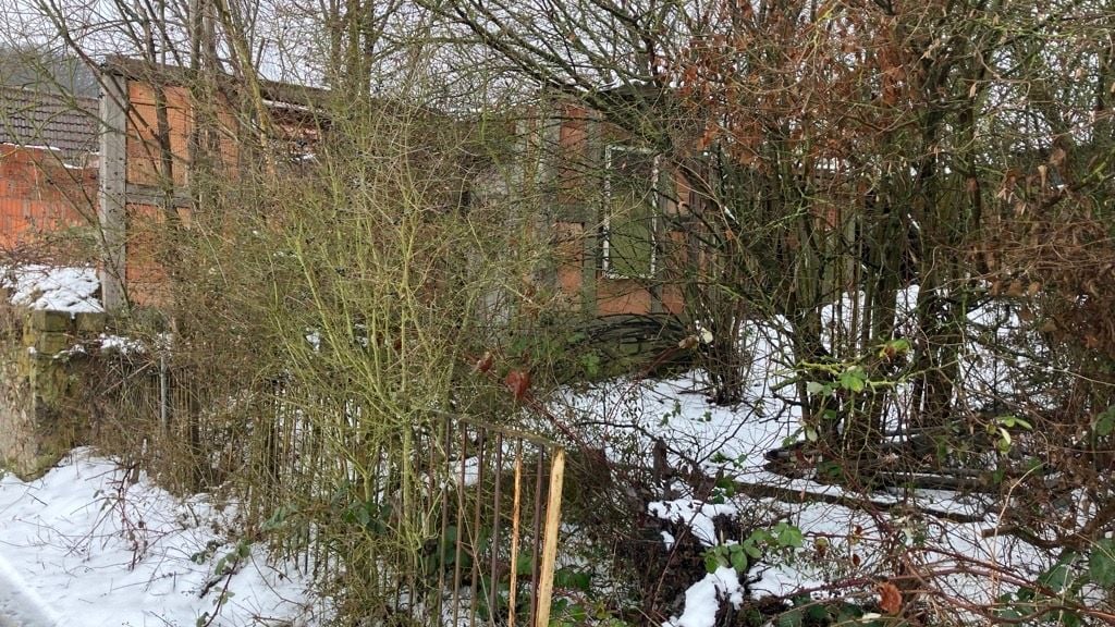 Das Grundstück in der Breitunger Ziegengasse 17 soll zwangsversteigert werden.