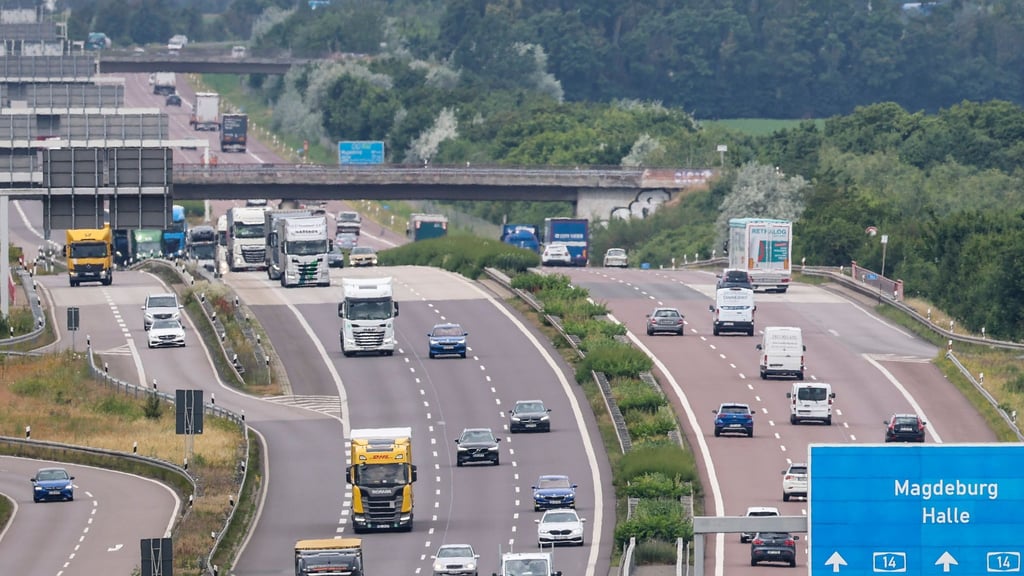 An mehreren Autobahnen in Sachsen-Anhalt wird in diesem Jahr wieder gebaut. (Symbolbild)