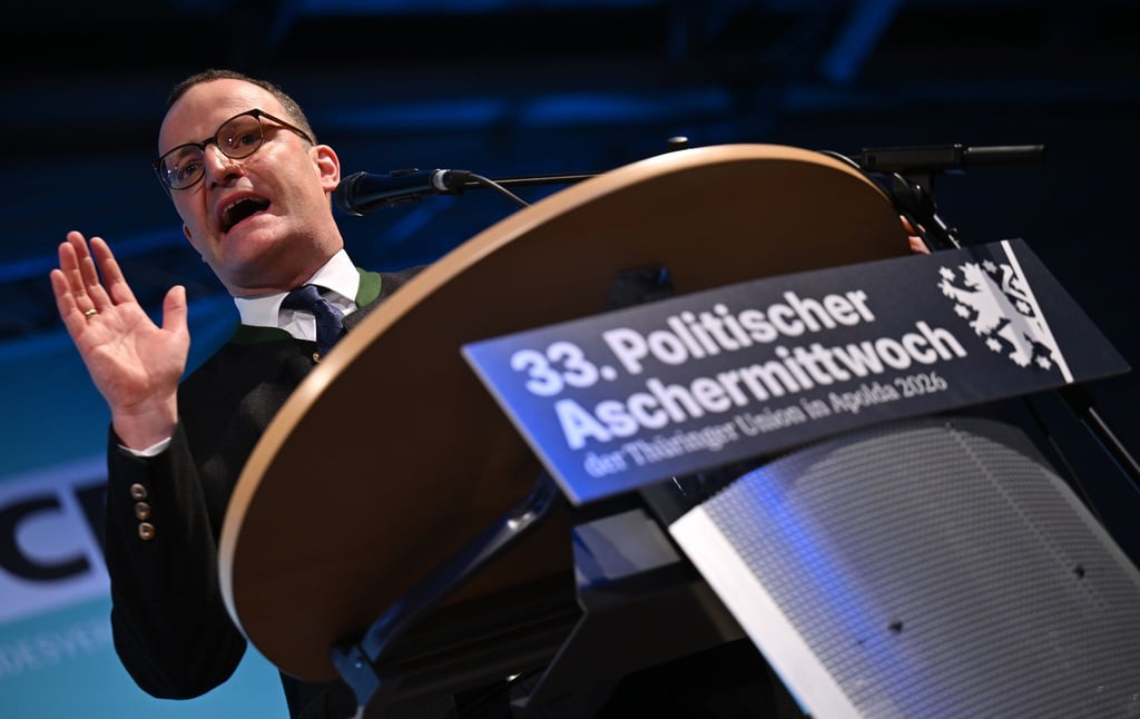 Jens Spahn (CDU) wirft der AfD Scheinbeschäftigung vor.