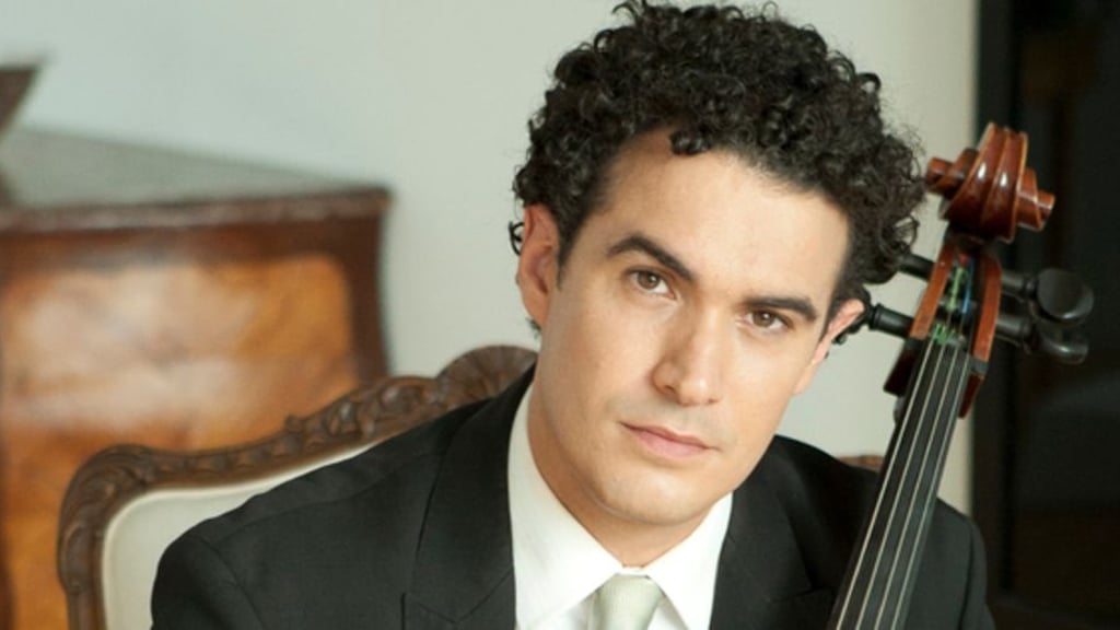 Adolfo Gutiérrez Arenas ist Solist im Sinfoniekonzert im Magdeburger Opernhaus.