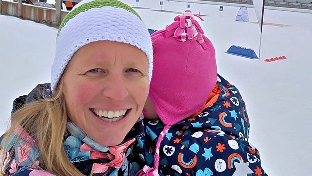 Auch als Mutter ist Franziska Hildebrand dem Biathlon eng verbunden. 