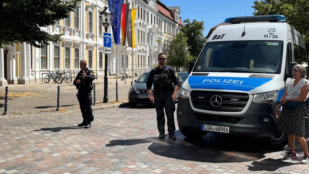 Am 1. Juli 2025 gab es eine Razzia im Landtag von Sachsen-Anhalt.