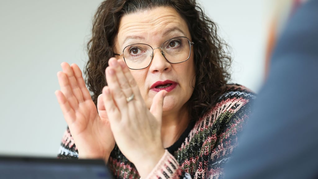 Jede Menge Arbeit für die Arbeitsverwaltung: Andrea Nahles, Vorstandsvorsitzende der Bundesagentur für Arbeit, sieht sich steigenden Arbeitslosenzahlen und sinkender Erwerbstätigkeit gegenüber.