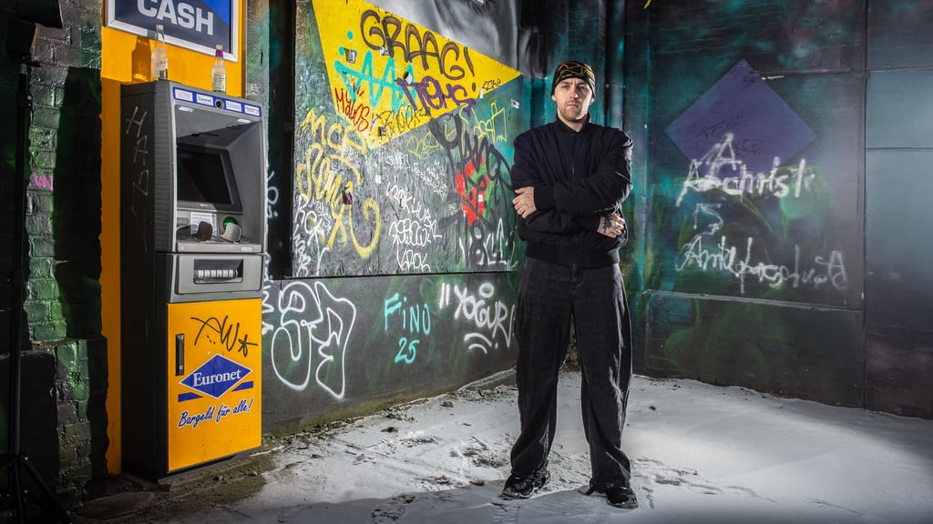 Trancemaster Krause schafft es von der halleschen Szene auf internationale Bühnen und ist vor etwa zwei Jahren nach Berlin gezogen.