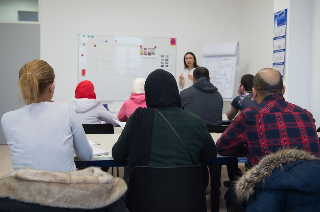 Die sogenannten Erstorientierungskurse für Schutzsuchende hat das Bundesamt für Migration und Flüchtlinge (Bamf) 2017 eingeführt. (Archivfoto)