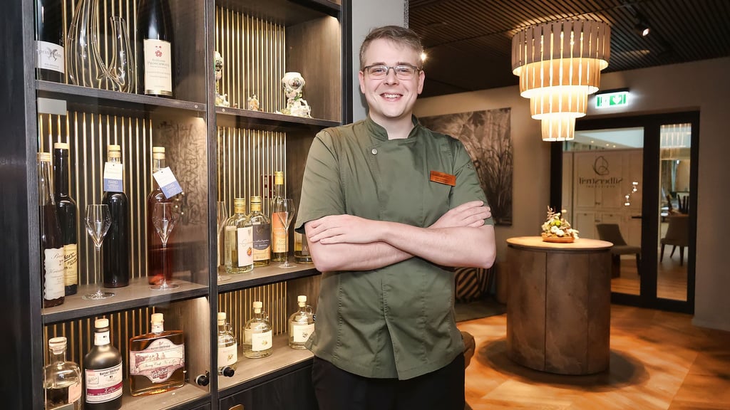 Küchenchef Eric Jadischke und sein Team begeistern die Gäste mit außergewöhnlichen Kreationen, die fast ausnahmslos aus regionalen Zutaten und je nach Saison zubereitet werden. 