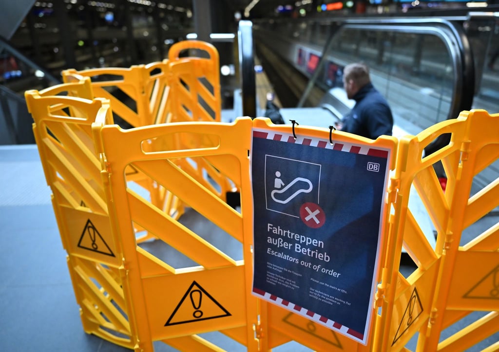 Am Berliner Hauptbahnhof steht derzeit ein Großteil der Rolltreppen still.