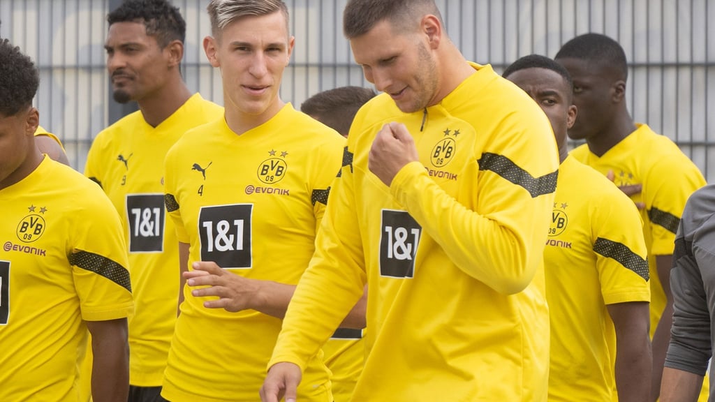 Wie Süle fehlt auch Schlotterbeck (m) weiter. (Archivbild)