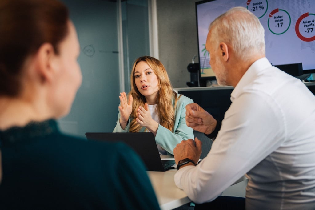 Vorbereitung ist entscheidend: Erfolgreiche Gehaltsverhandlungen basieren auf klaren Argumenten und guter Recherche.