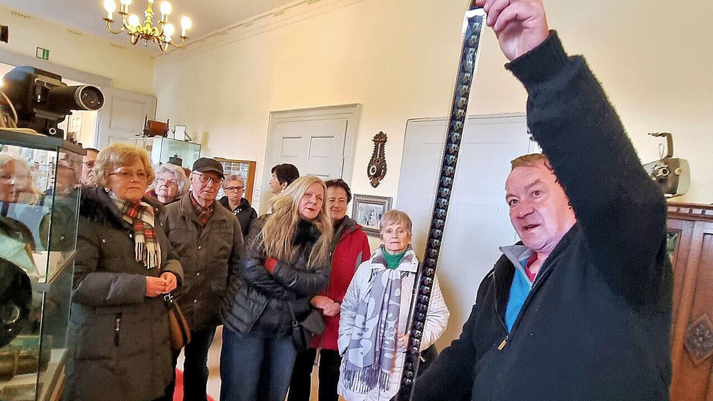 Beeindruckende Informationen, sehr anschaulich rübergebracht, gab es für die Teilnehmer des Ascherslebener Projekts „Route 60+“ beim Besuch des Ballenstedter Filmmuseums.