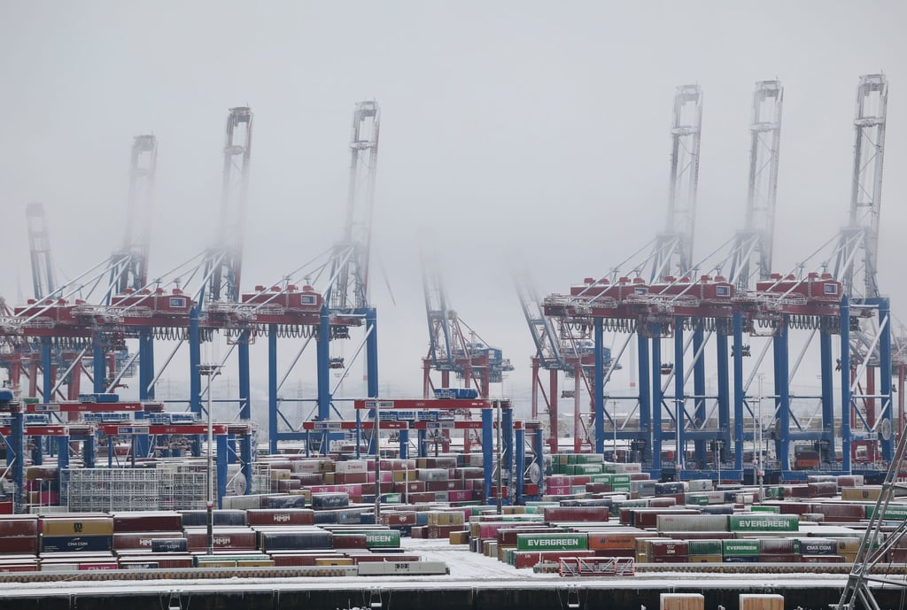 Die Umschlagszahlen in Hamburger Hafen sind nach drei Jahren wieder gestiegen. (Archivbild)