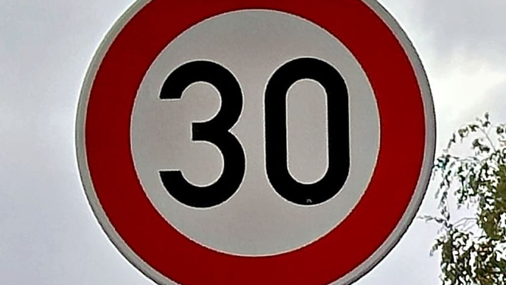 Tempo-30-Schilder könnten bald auch in Schlaitz stehen.