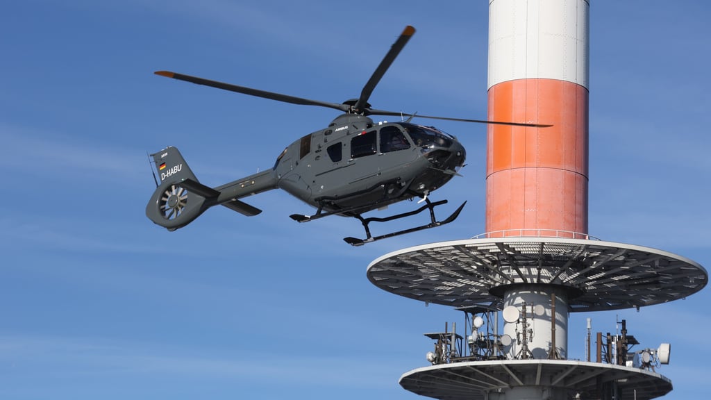 Anfang 2026 sorgten Militärhubschrauber auf dem Brocken im Harz für Aufsehen. Die Bundeswehr plant dort ein Karriere-Camp.
