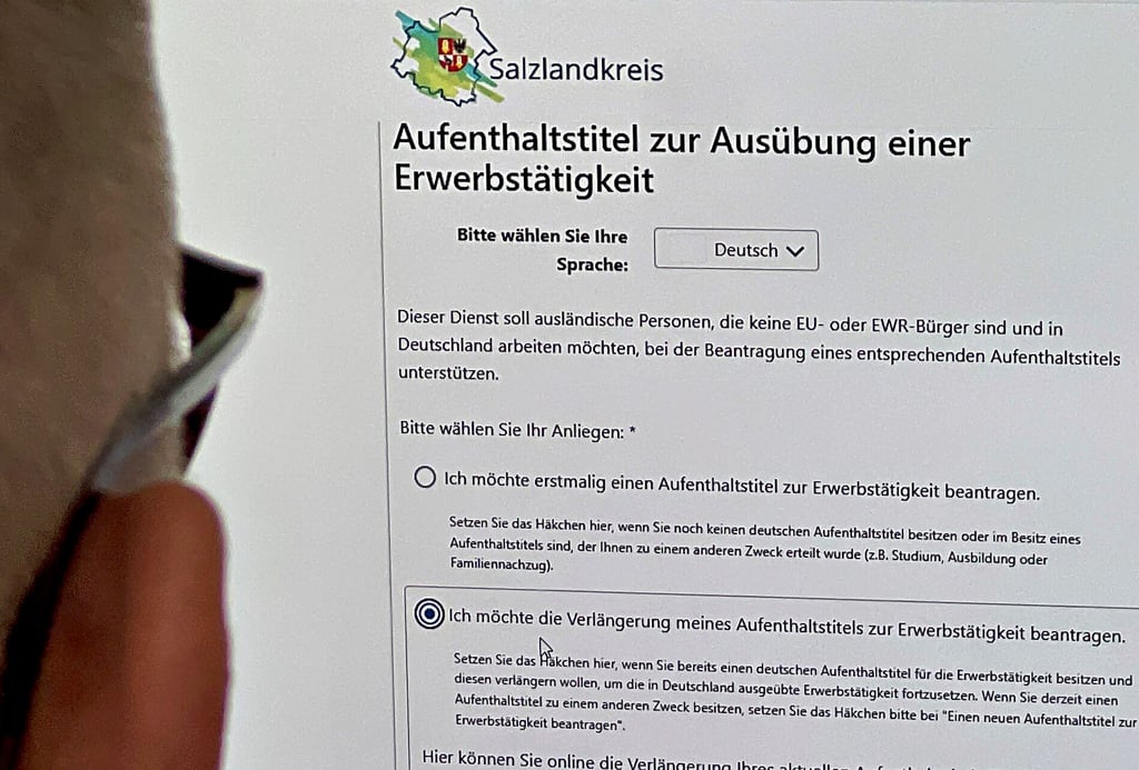 Eine indische Familie hat wegen eines Notfalls nun einen schnelleren Termin bei der Ausländerbehörde des Salzlandkreises erhalten.