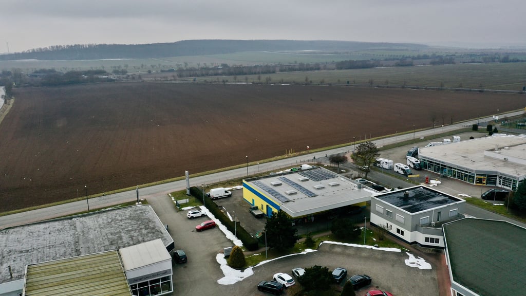 Das neue Industriegebiet in Rothenschirmbach liegt zwischen dem bestehenden Gewerbegebiet und der Autobahn 38.